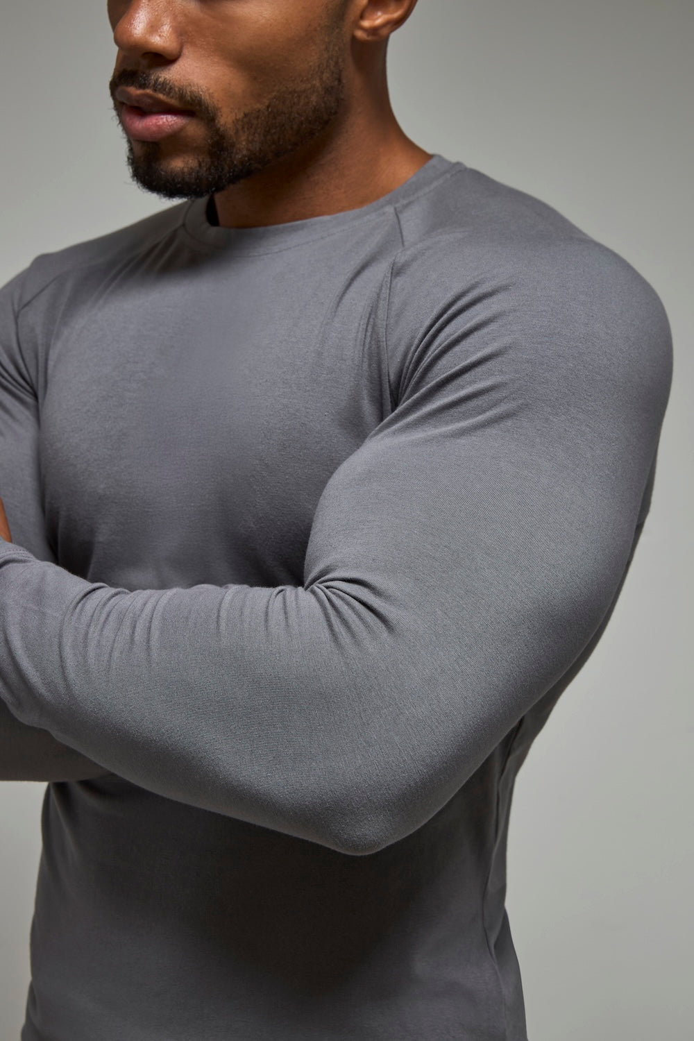 Athletic Fit Long Sleeve T-Shirt in Charcoal - TAILORED ATHLETE - USA