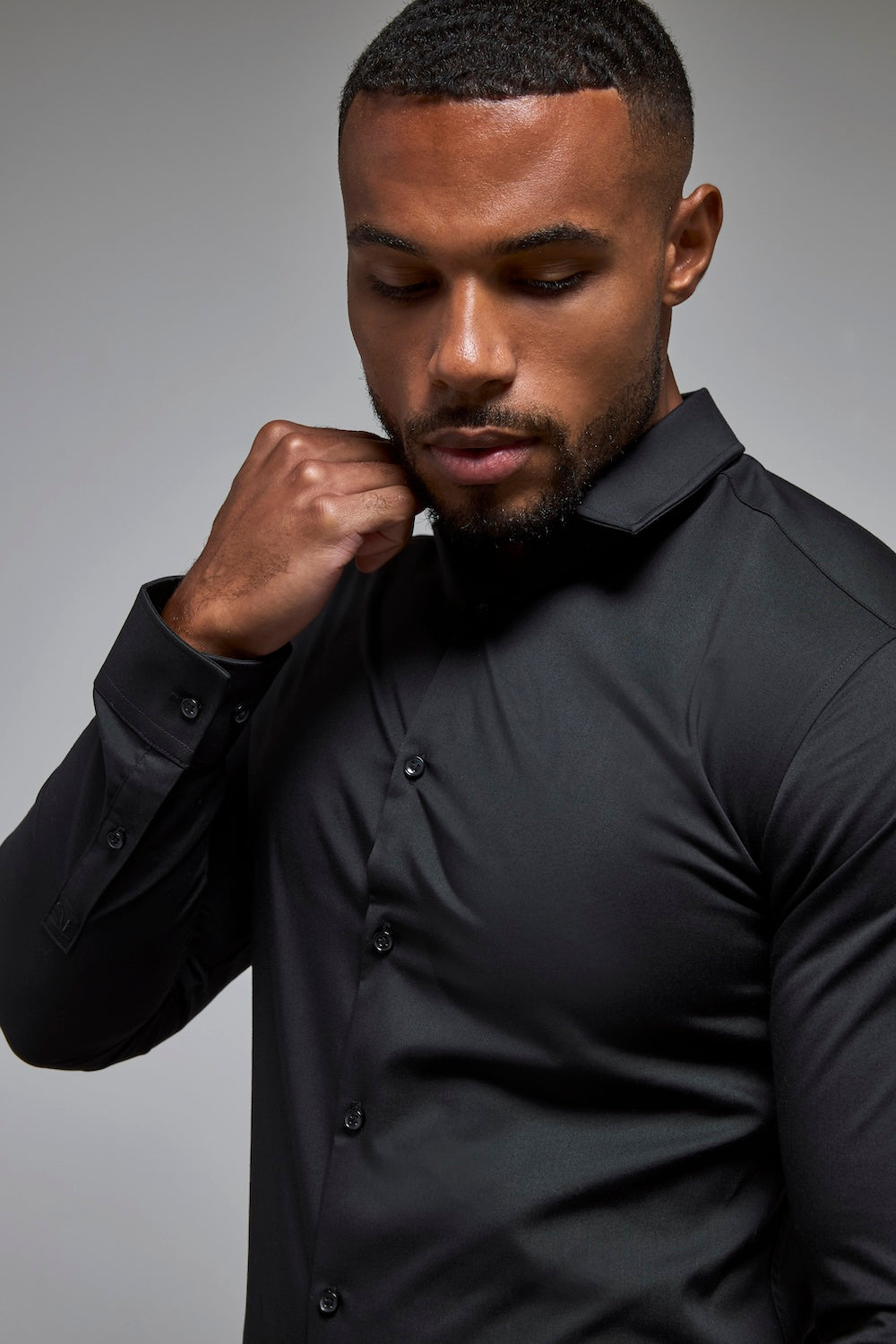 Athletic Fit Dress Shirt in Black - TAILORED ATHLETE - USA