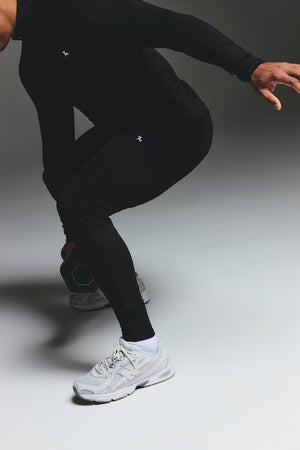 Training Joggers in Black - TAILORED ATHLETE - USA
