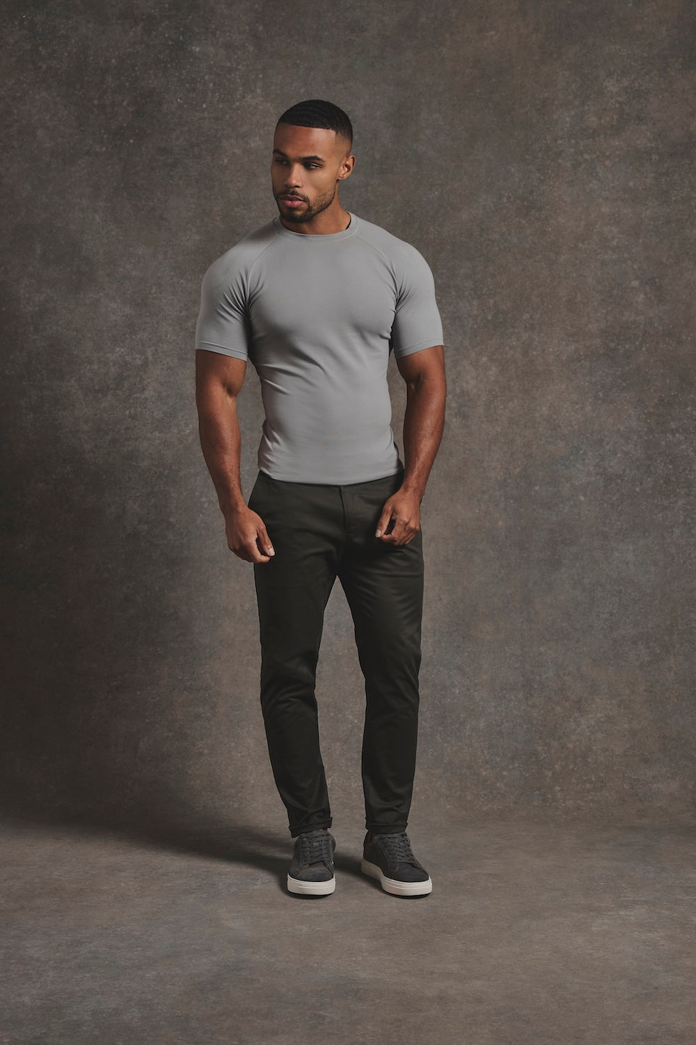 Athletic Fit Crew Neck T-Shirt in Grey - TAILORED ATHLETE - USA