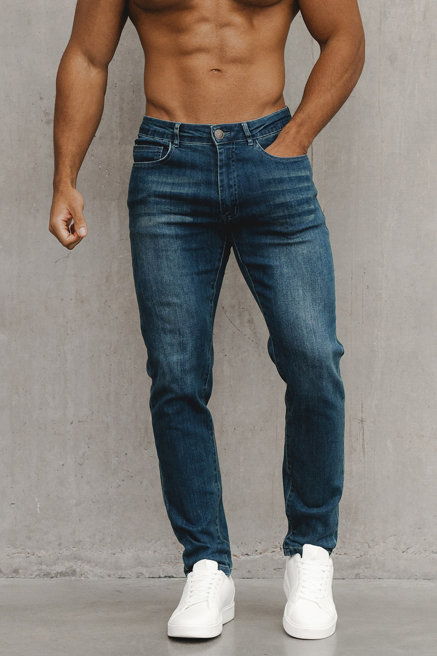 Athletic Fit Jeans in Mid Blue - TAILORED ATHLETE - USA