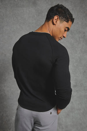 Tipped T-Shirt in Black - TAILORED ATHLETE - USA