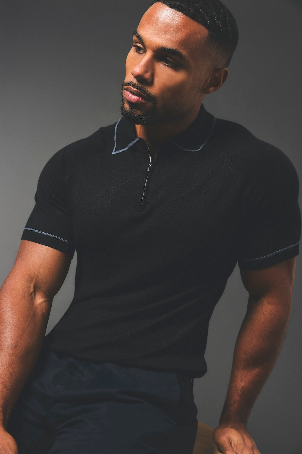 Tipped Knitted Zip Neck Polo Shirt in Black - TAILORED ATHLETE - USA