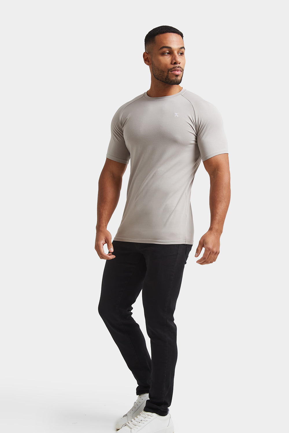 Athletic Fit Jeans in Black - TAILORED ATHLETE - USA