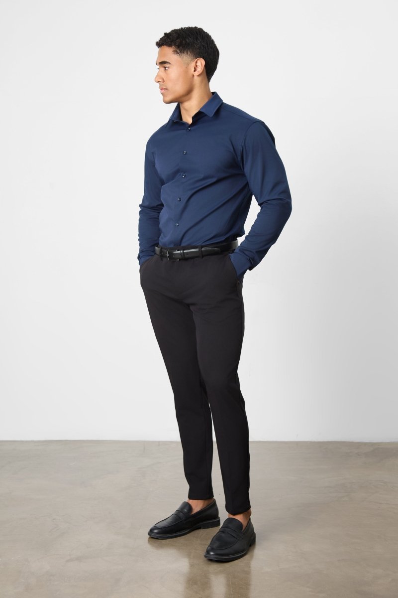 Model is 5'11 and wears a size L (42" chest, 30.5" waist)