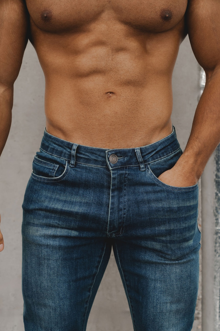 Athletic Fit Jeans in Mid Blue - TAILORED ATHLETE - USA