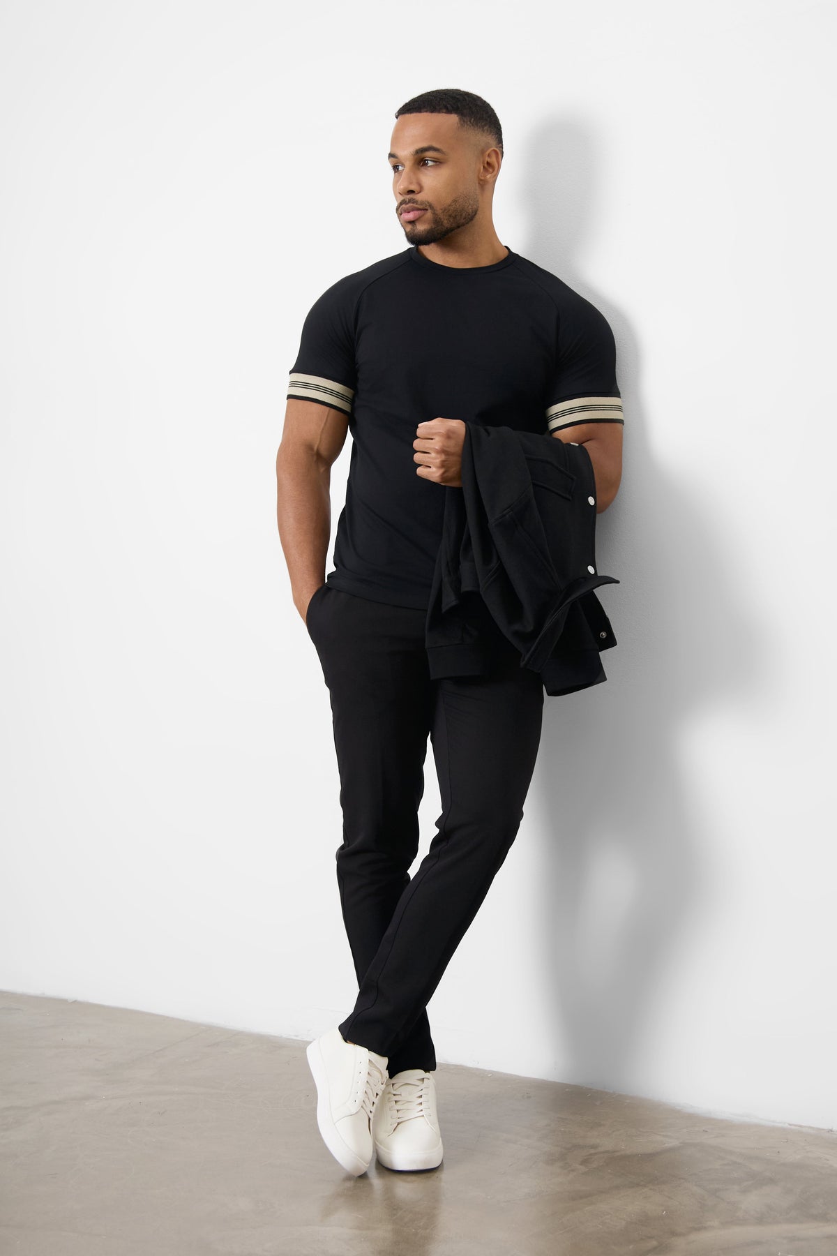 Tipped Fashion Fit T-Shirt in Black/Stone - TAILORED ATHLETE - USA
